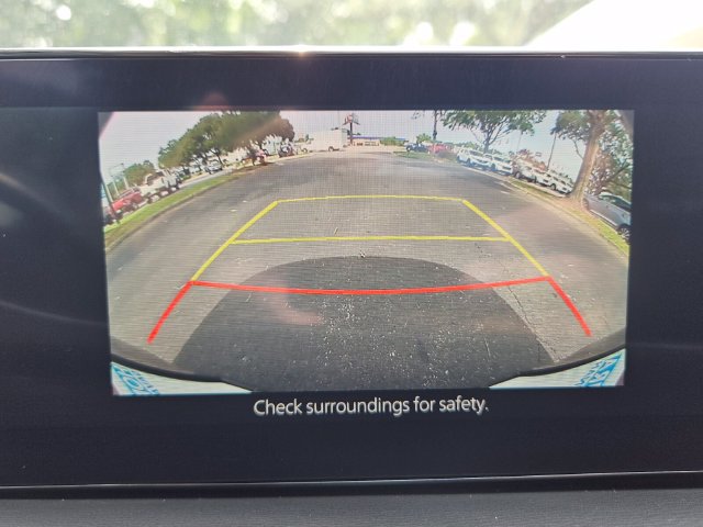 Used 2023 MAZDA MAZDA3 s FWD image 19