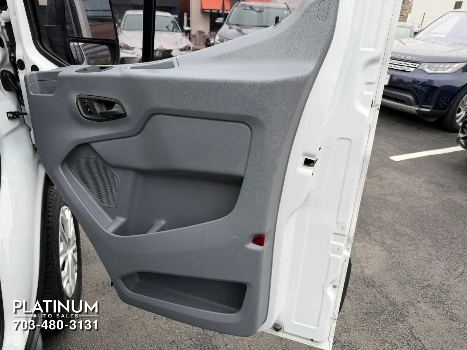 Used 2018 Ford Transit 350 XLT RWD image 18