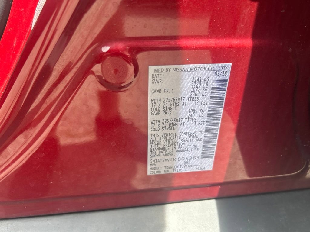Used 2018 Nissan Rogue SV AWD/4WD image 26