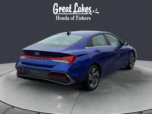 Used 2025 Hyundai Elantra SEL FWD image 5