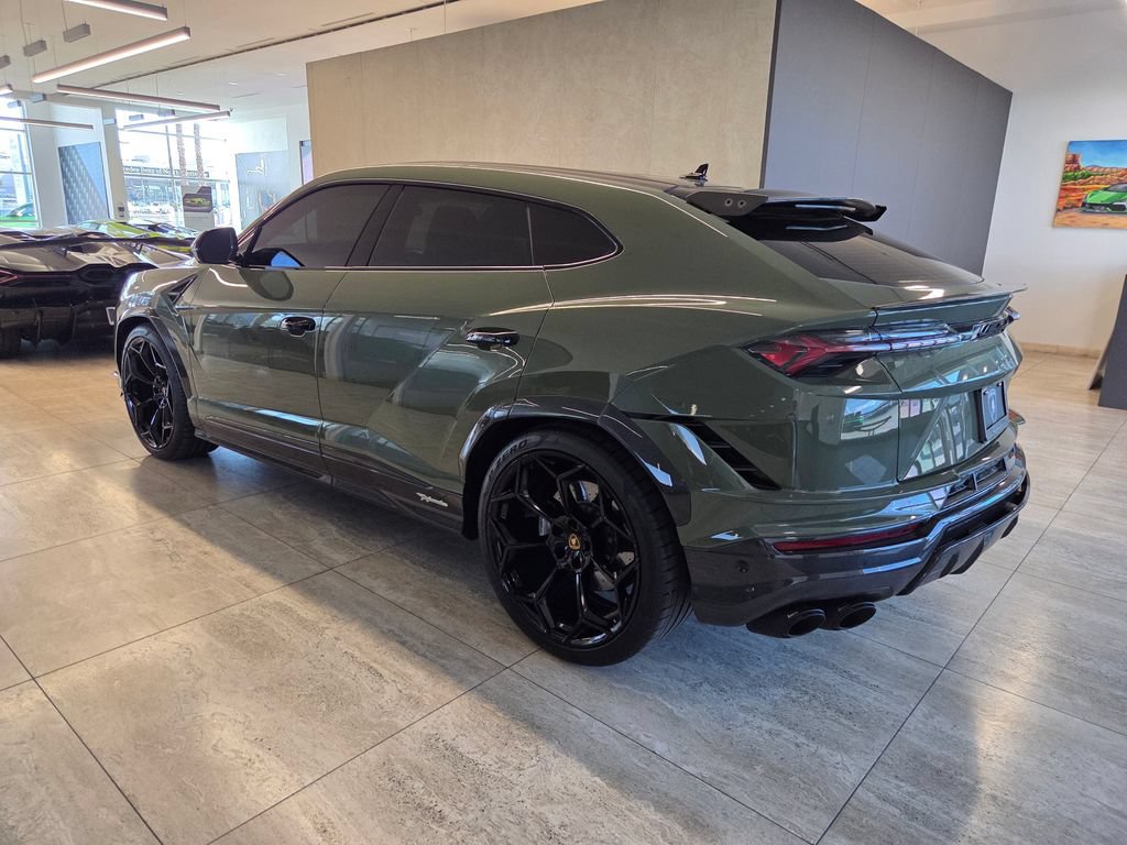 Used 2024 Lamborghini Urus Performante AWD/4WD image 7