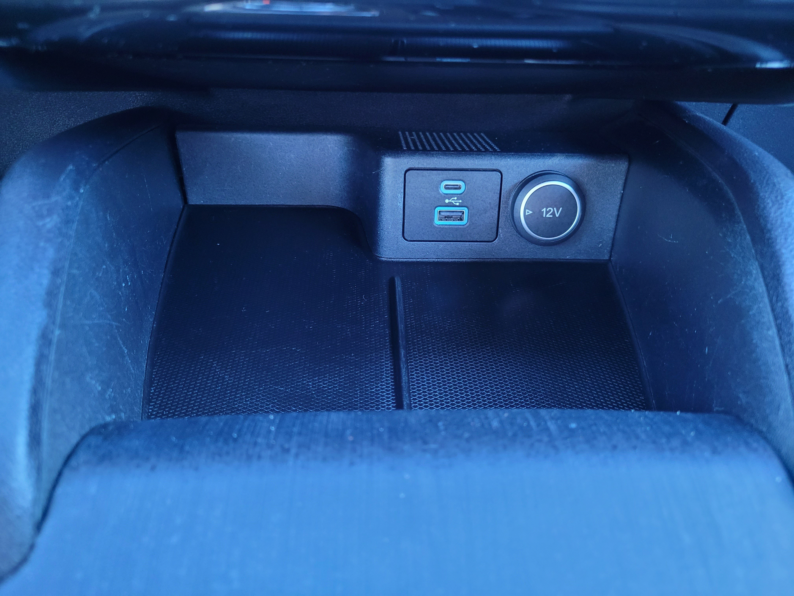 Certified 2021 Ford Escape SEL w/ SEL Stealth AWD Package image 26