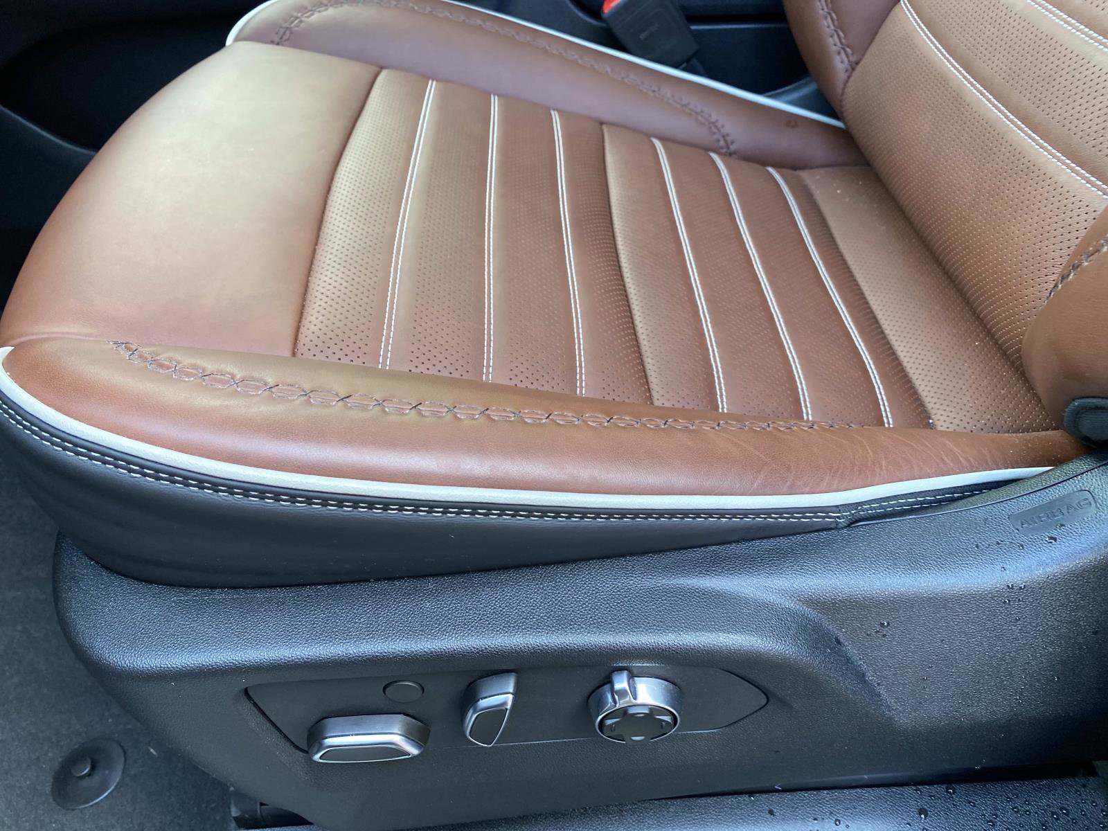 Used 2024 GMC Yukon Denali Ultimate w/ LPO, Floor Liner Package image 23