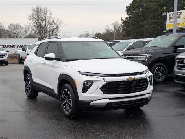 New 2026 Chevrolet TrailBlazer LT w/ Driver Confidence Package image 2