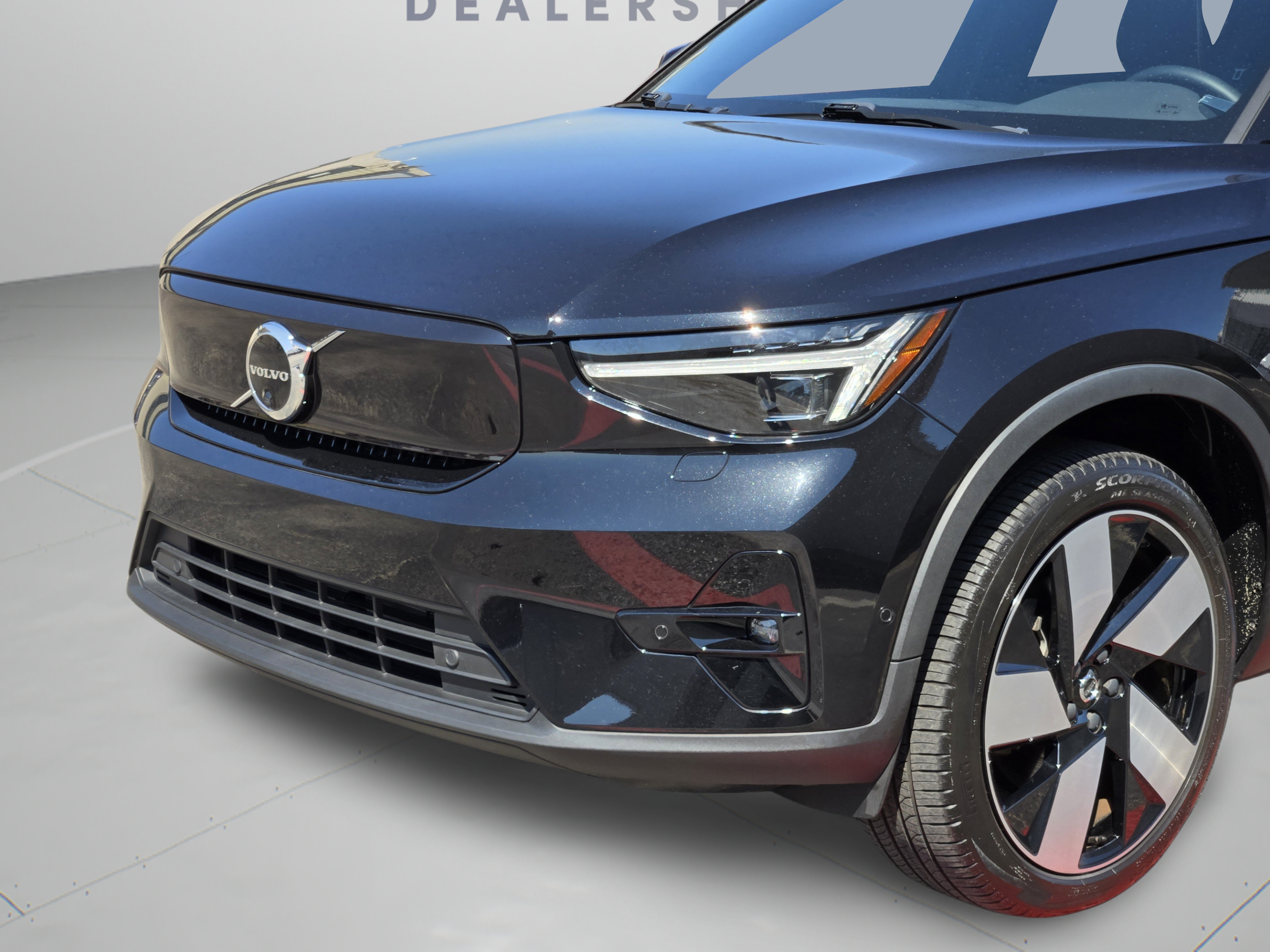 Certified 2023 Volvo C40 P8 Recharge Ultimate AWD/4WD image 31