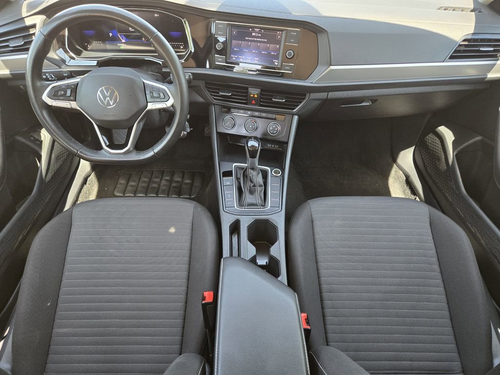 Used 2024 Volkswagen Jetta S image 5