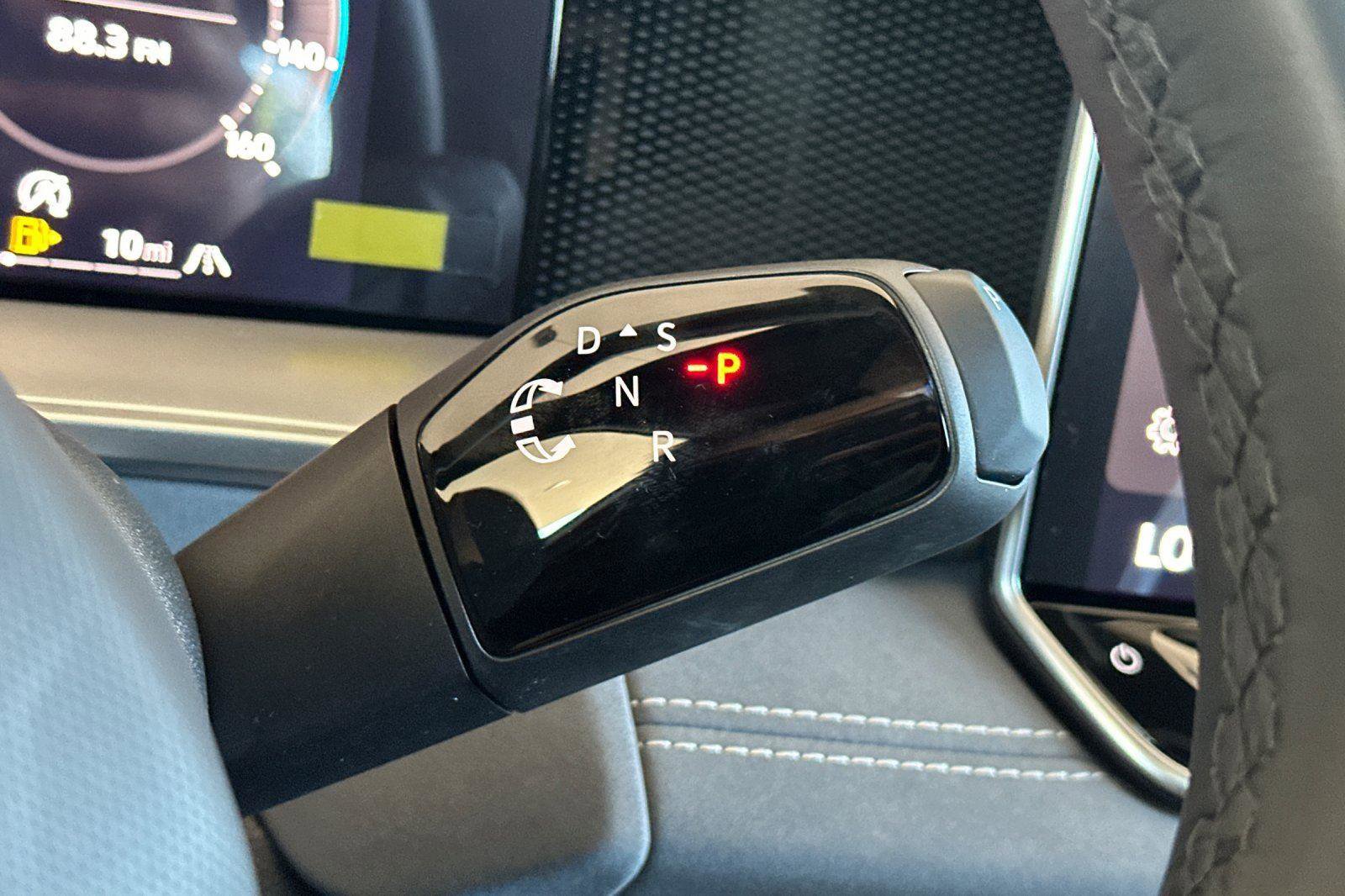 New 2026 Volkswagen Tiguan SE R-Line image 20