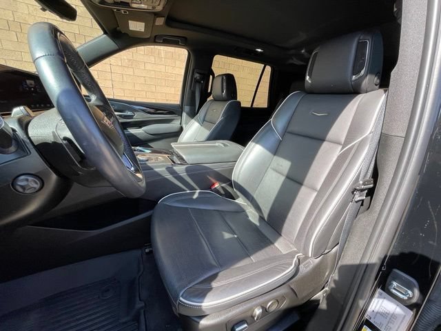 Used 2023 Cadillac Escalade Sport w/ Touring Package AWD/4WD image 11