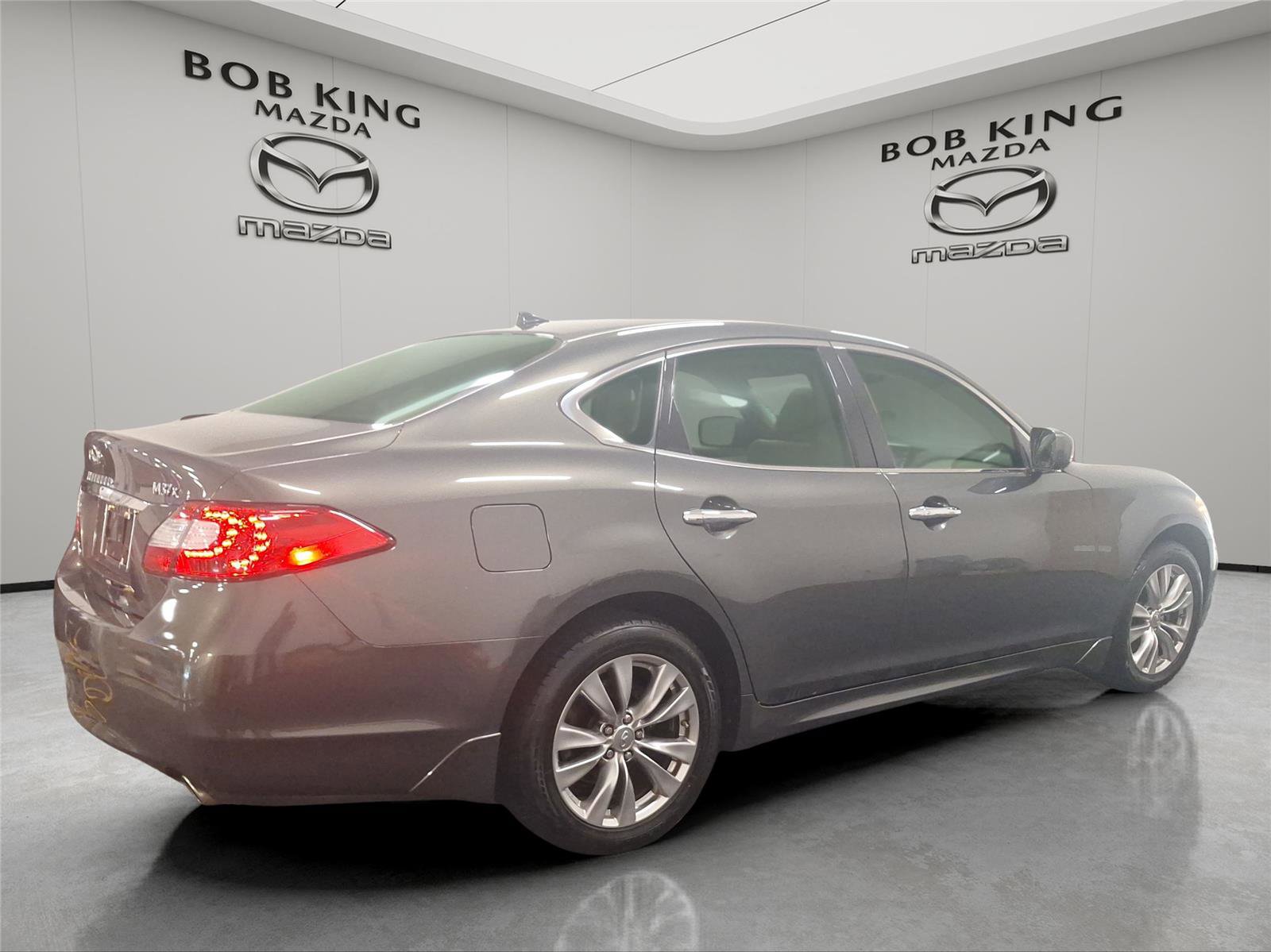 Used 2012 INFINITI M37 x w/ Premium Pkg AWD/4WD image 5