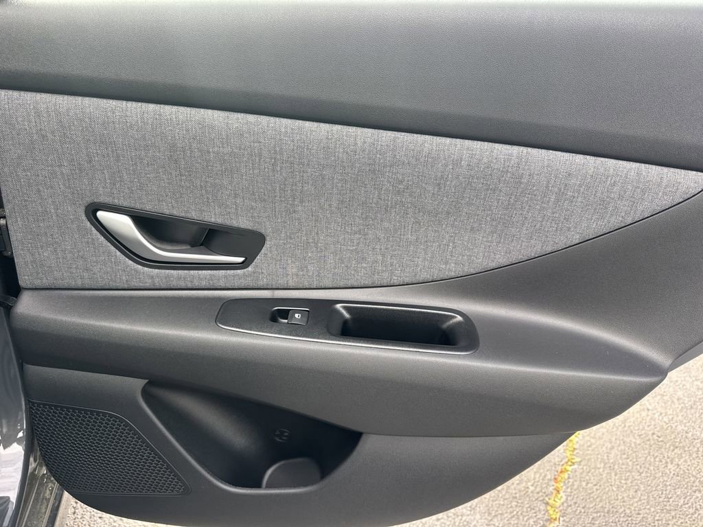 New 2026 Hyundai Elantra Limited FWD image 16