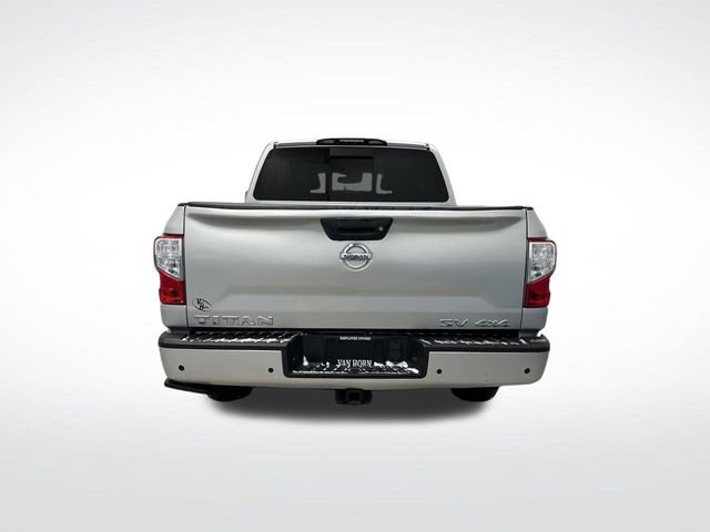Used 2020 Nissan Titan SV w/ SV Convenience Package image 13
