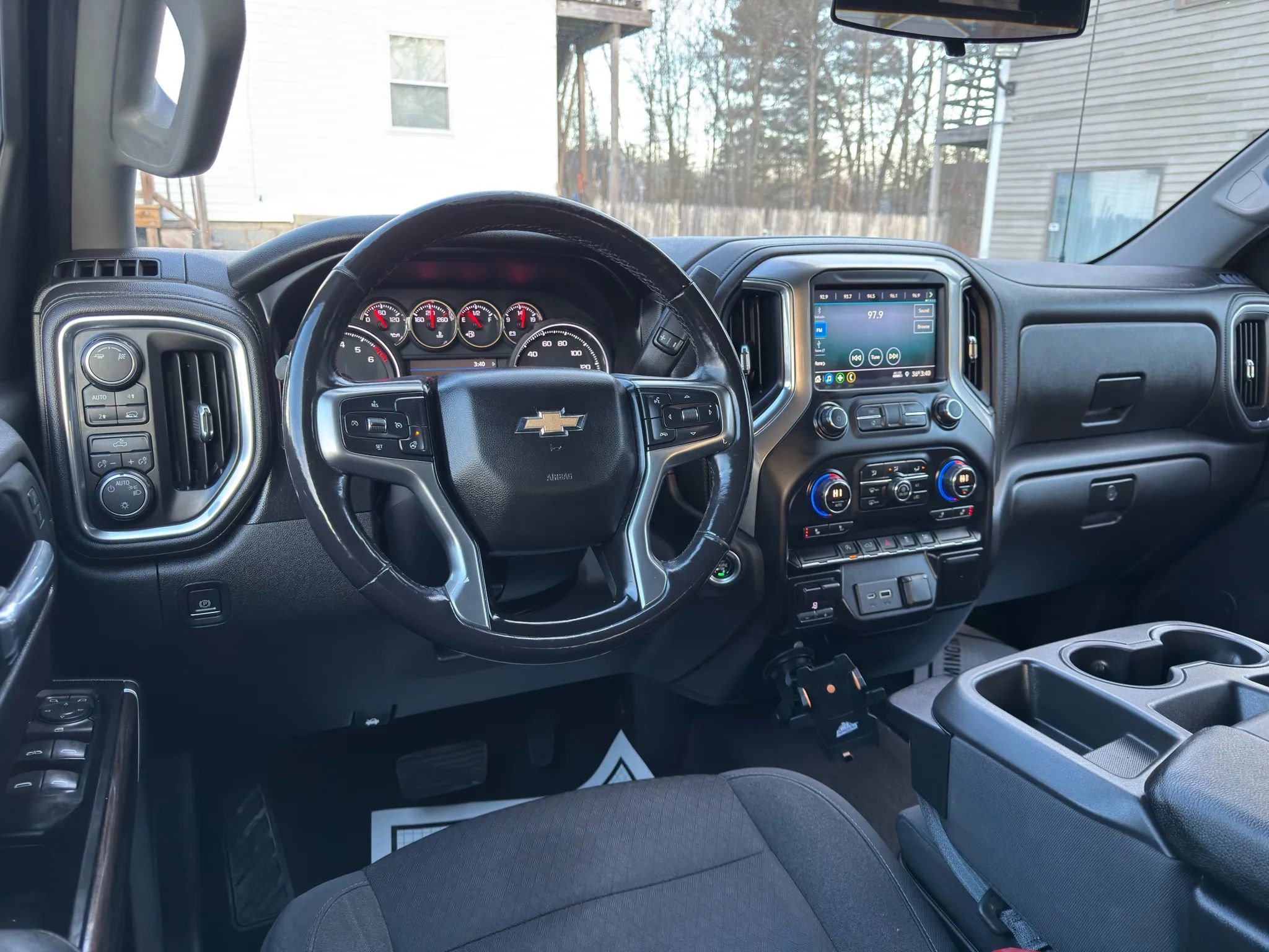 Used 2019 Chevrolet Silverado 1500 LT w/ All-Star Edition image 31