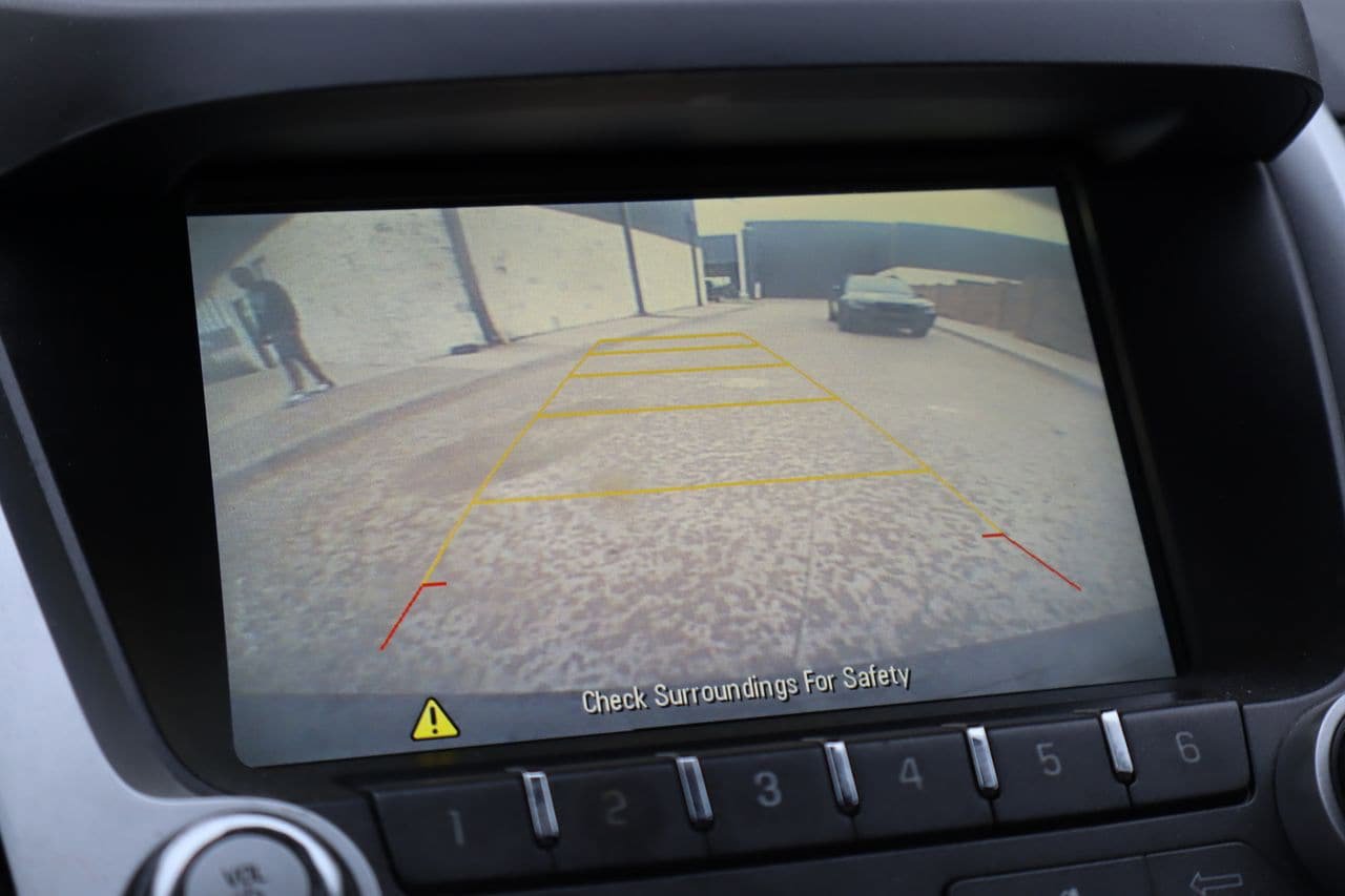 Used 2017 Chevrolet Equinox Premier w/ Enhanced Convenience Package AWD/4WD image 7