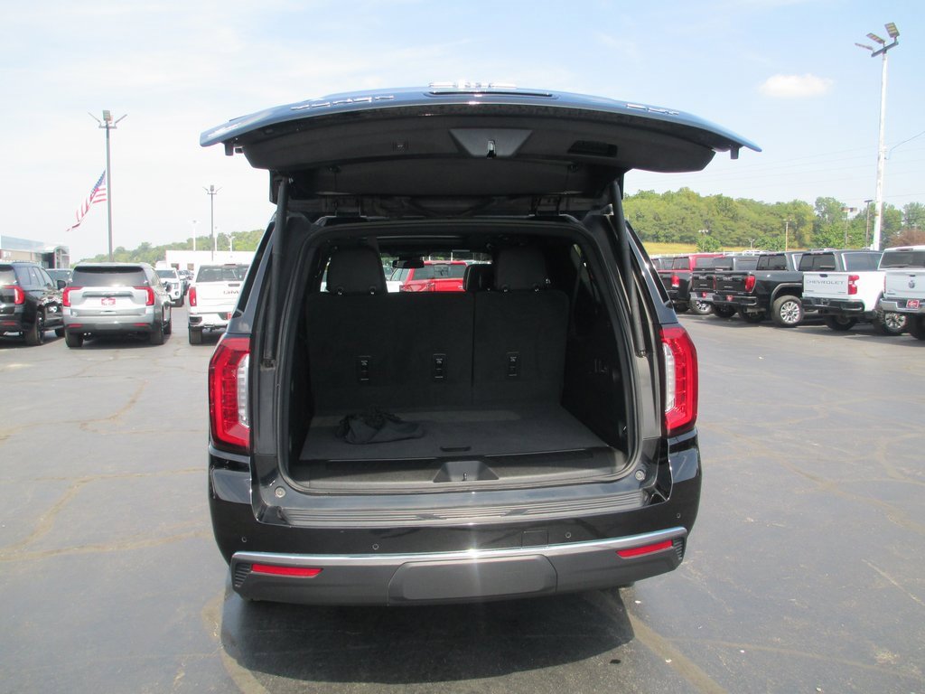 Certified 2023 GMC Yukon XL SLT w/ SLT Premium Package image 7