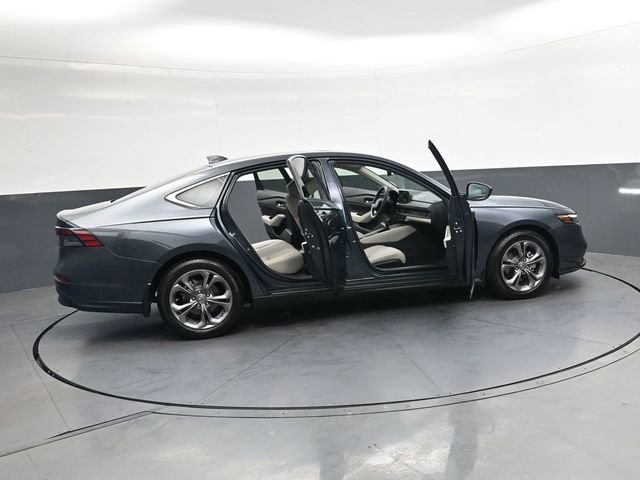 Used 2024 Honda Accord EX image 40