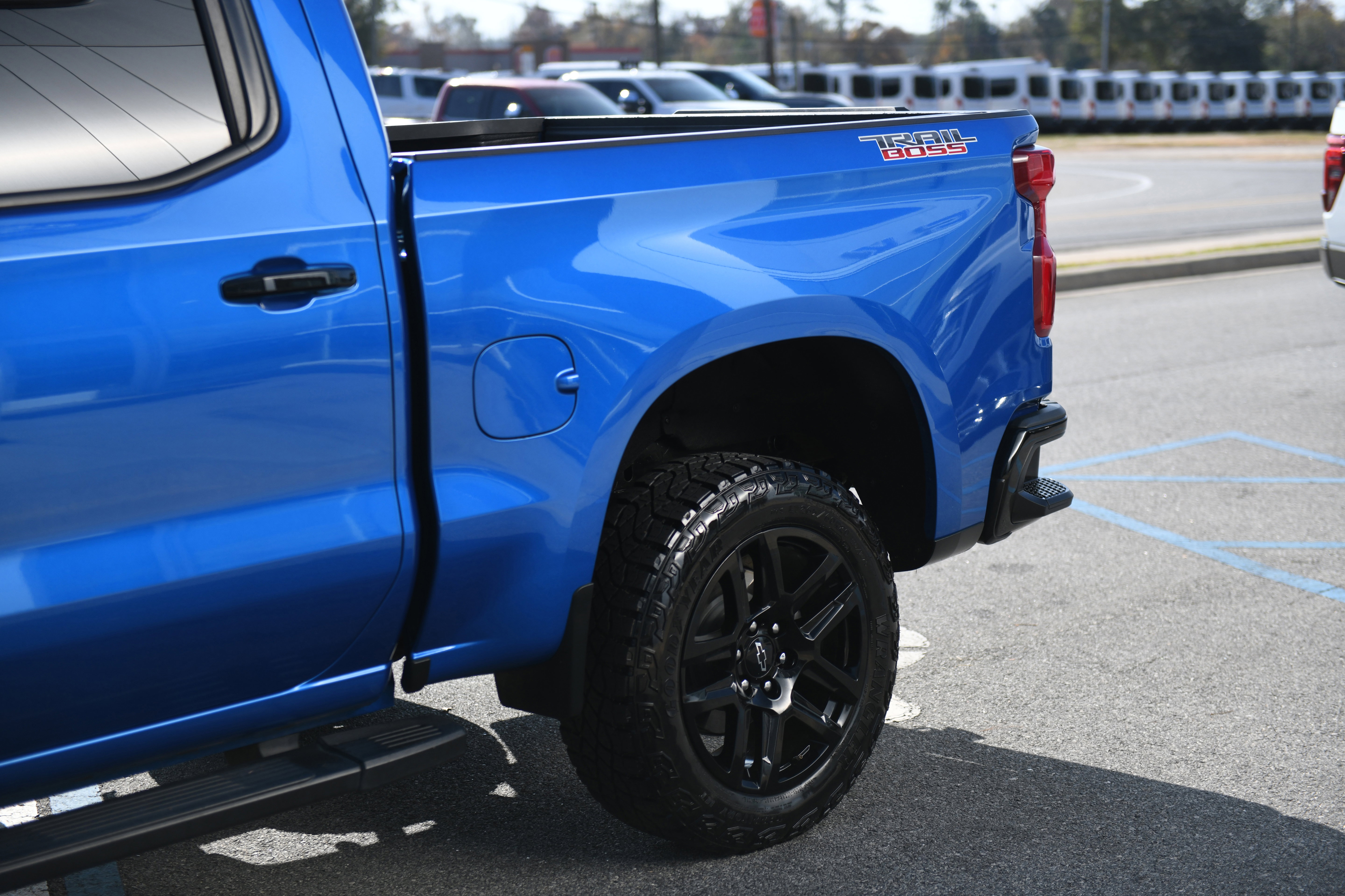 Used 2023 Chevrolet Silverado 1500 LT Trail Boss image 7