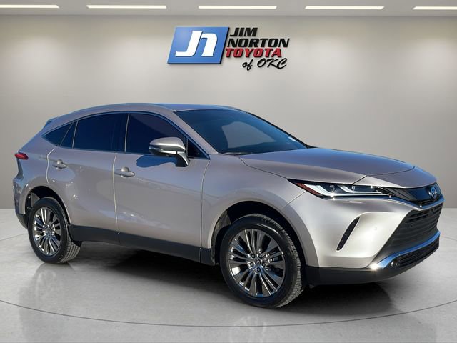 Used 2024 Toyota Venza Limited AWD/4WD image 3