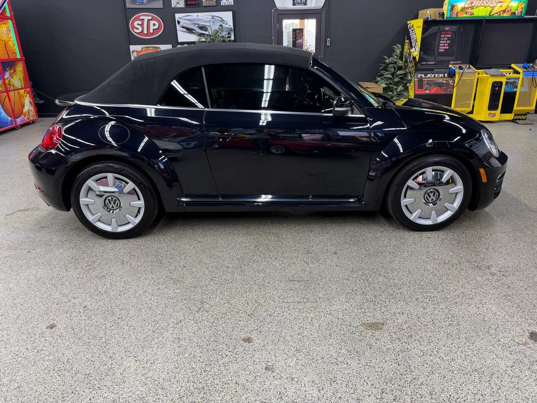 Used 2019 Volkswagen Beetle 2.0T S FWD image 6