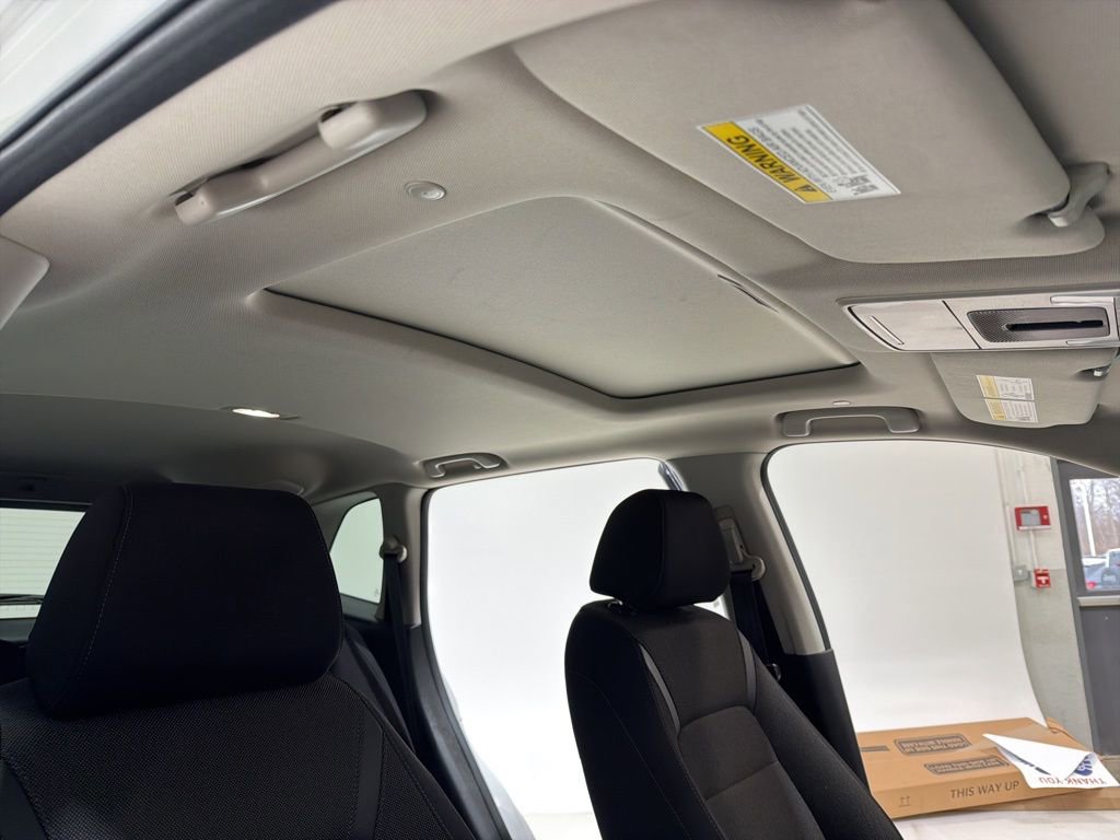 Used 2025 Honda CR-V EX image 29