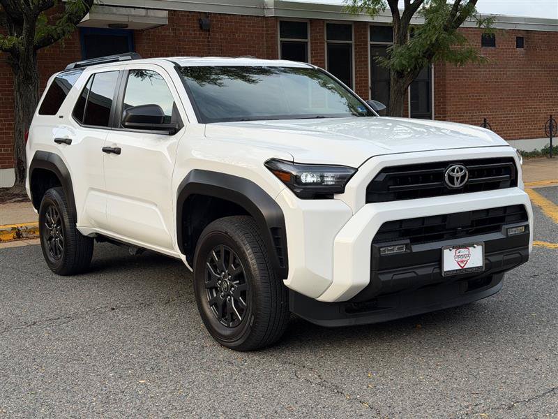 Used 2025 Toyota 4Runner SR5 AWD/4WD image 5