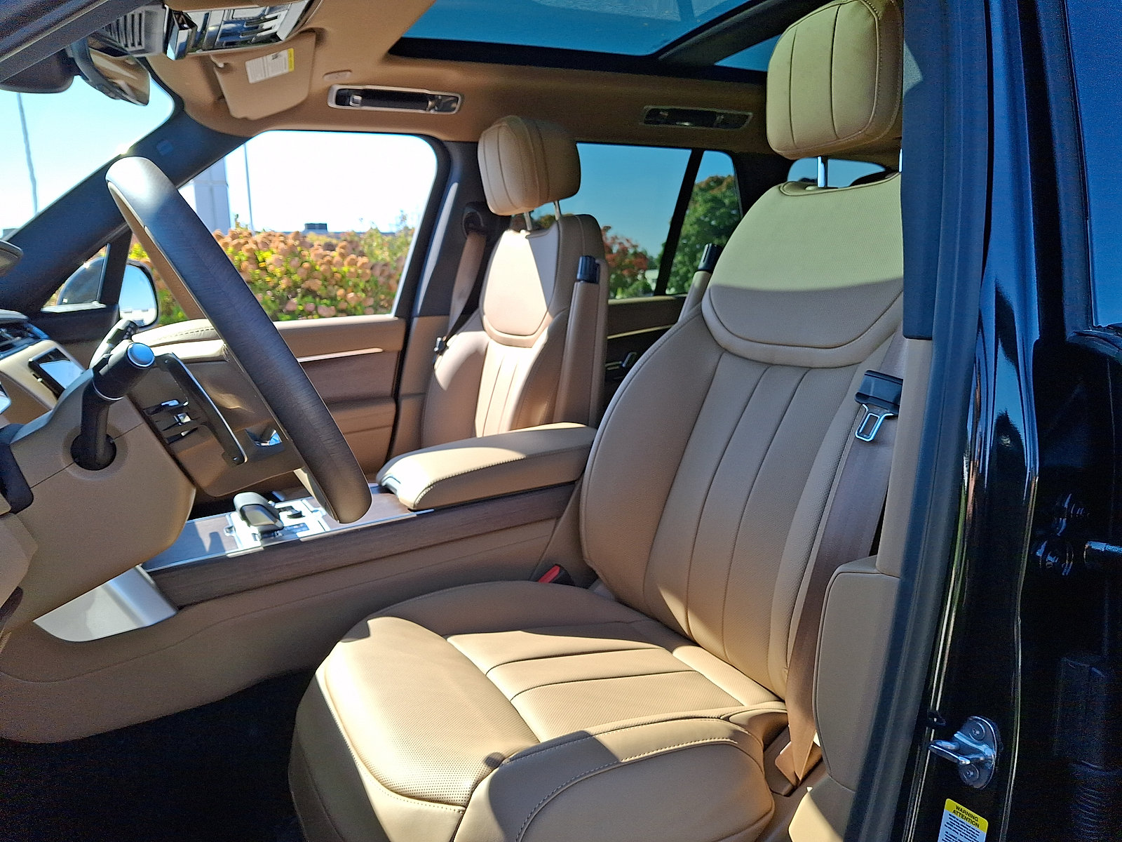 New 2027 Land Rover Range Rover SE AWD/4WD image 10