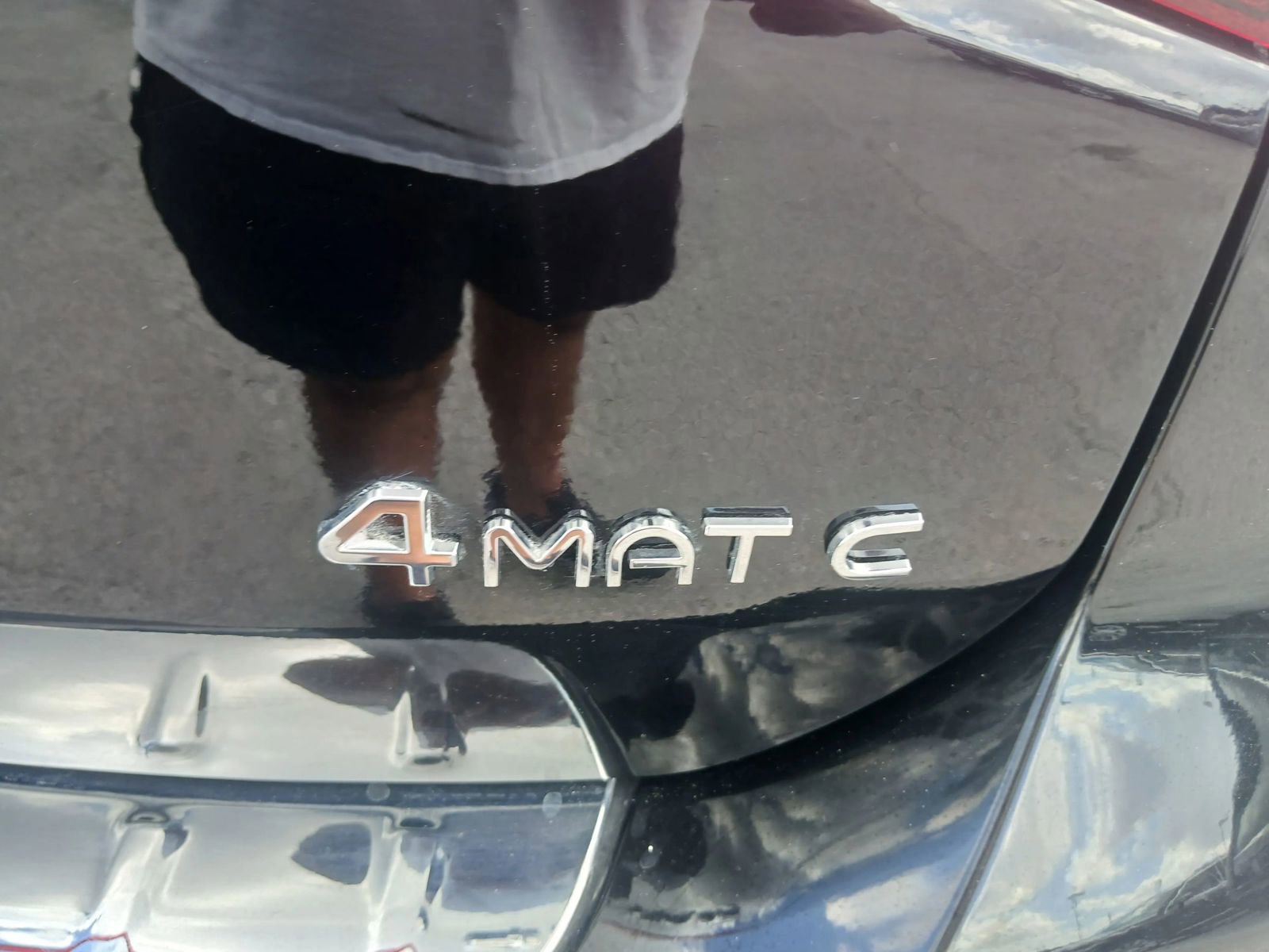 Used 2024 Mercedes-Benz EQB 300 4MATIC w/ Winter Package image 16