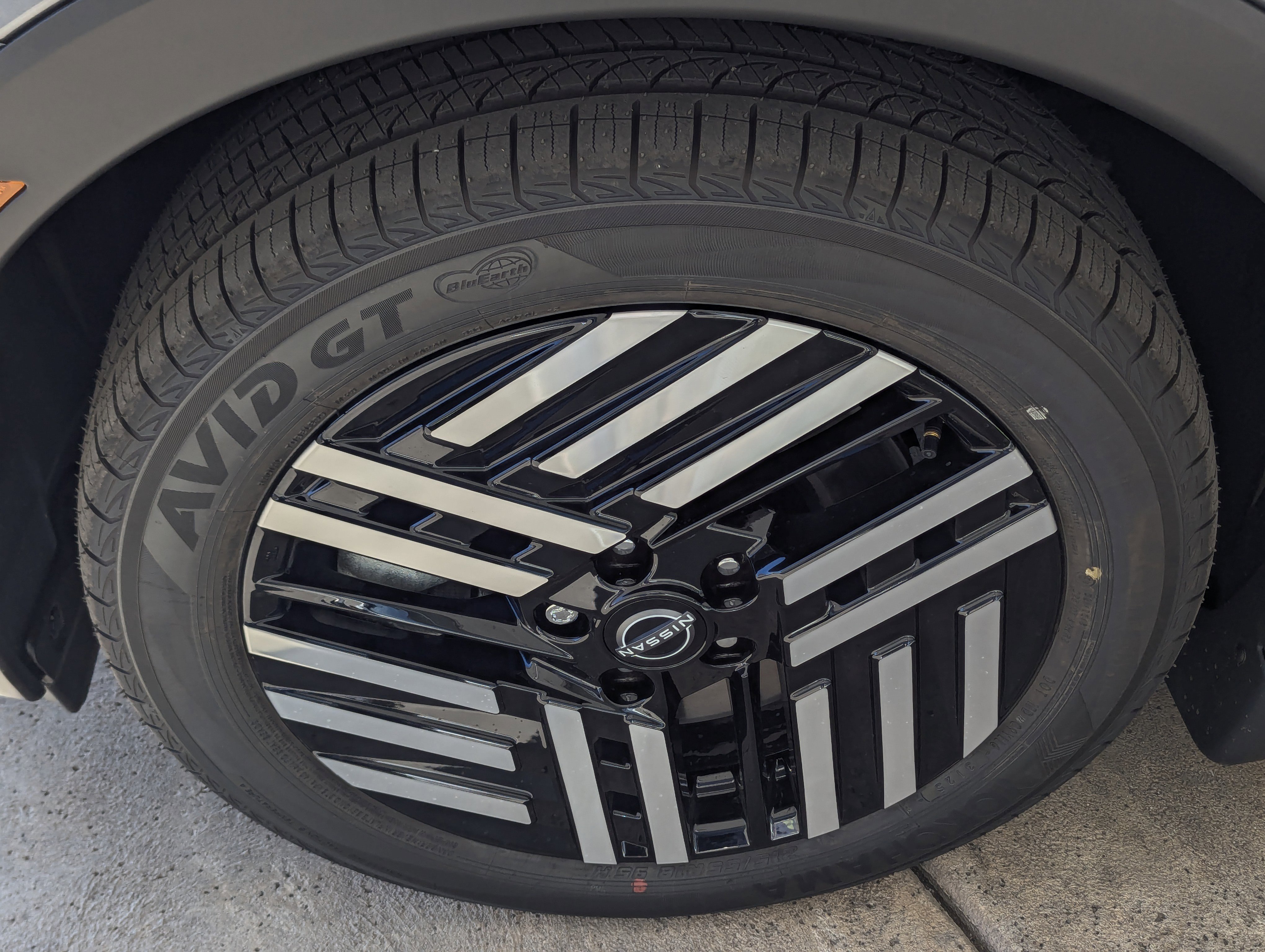 New 2026 Nissan Leaf SV+ image 7