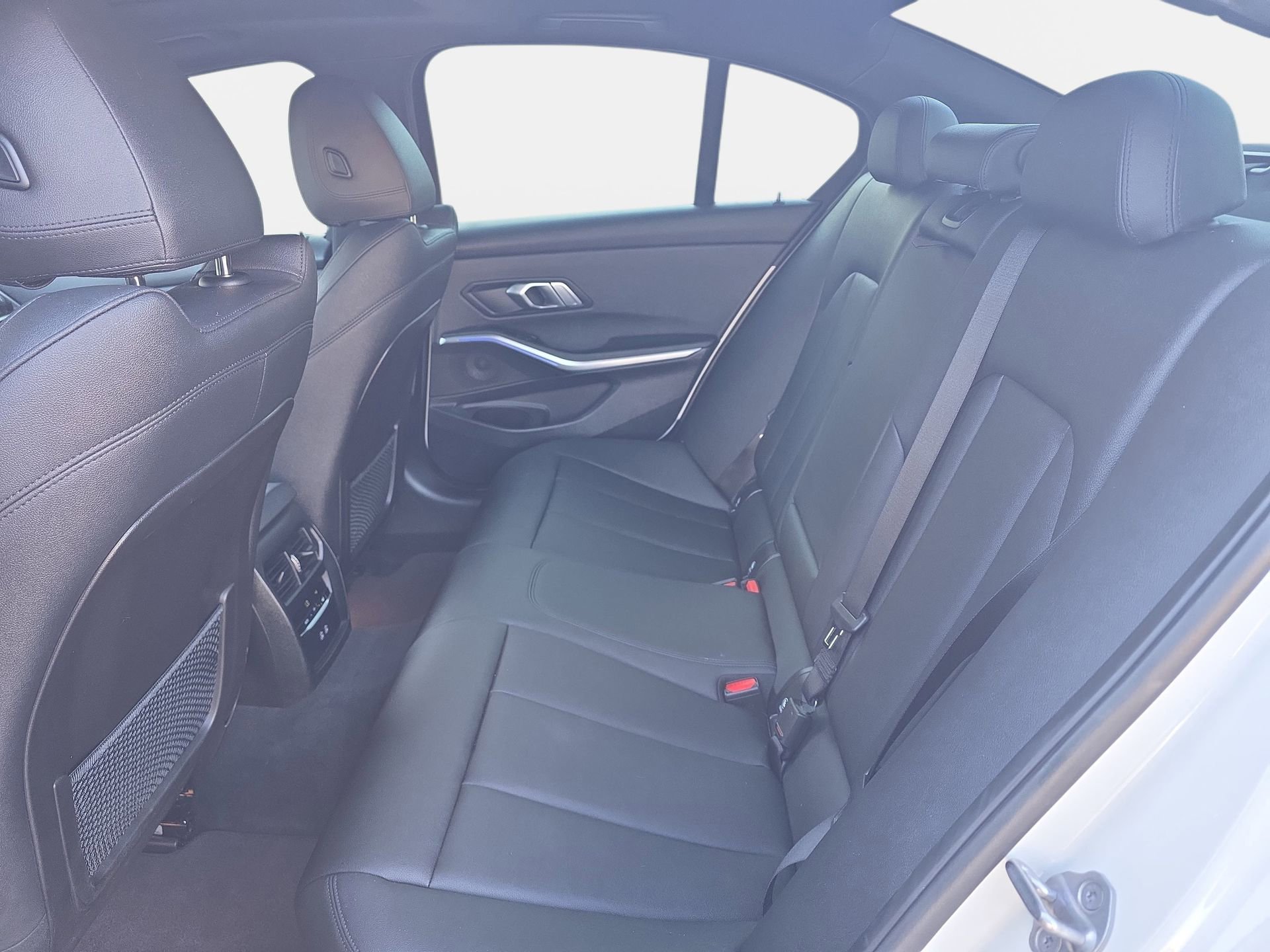 Used 2021 BMW 330i xDrive Sedan w/ Convenience Package AWD/4WD image 13