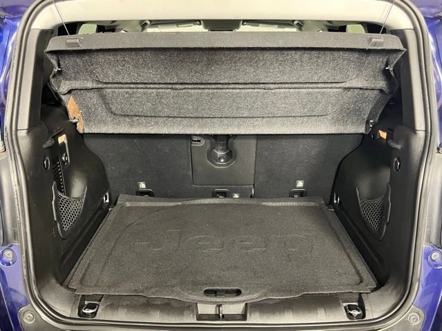 Used 2017 Jeep Renegade Latitude w/ Safety & Security Group image 26