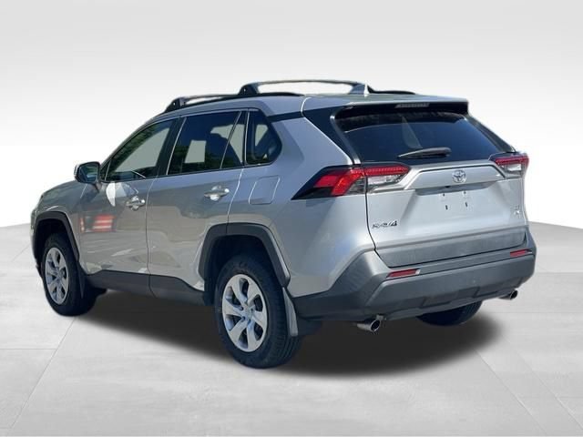 Used 2020 Toyota RAV4 LE w/ All Weather Liner Package AWD/4WD image 5