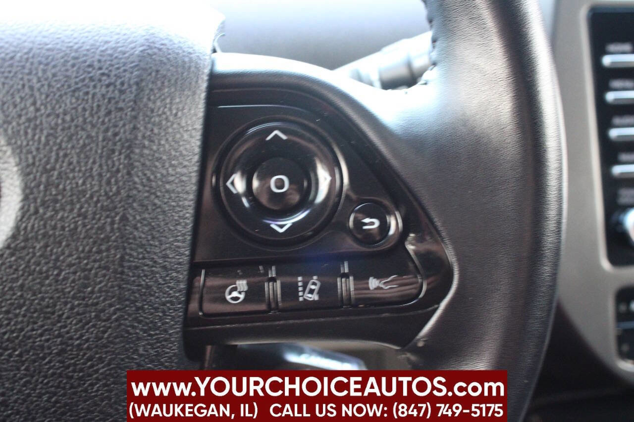 Used 2021 Toyota Prius XLE 4dr Hatchback image 27