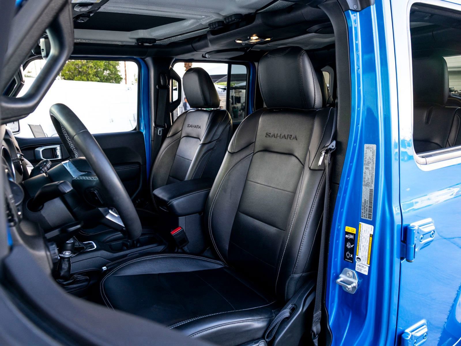 Used 2023 Jeep Wrangler Unlimited Sahara image 12