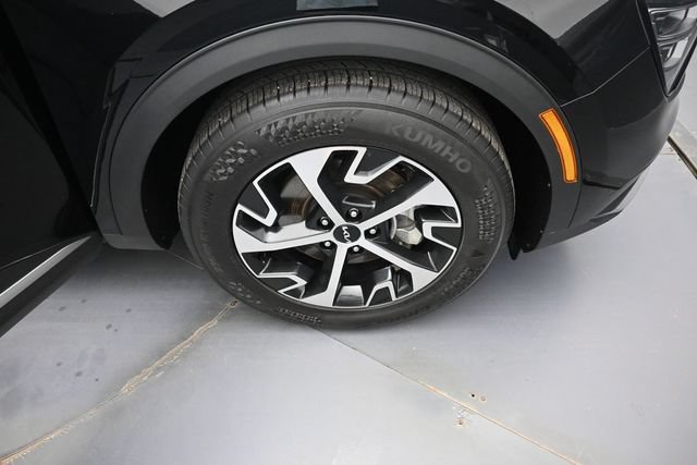 Used 2025 Kia Sportage EX FWD image 35