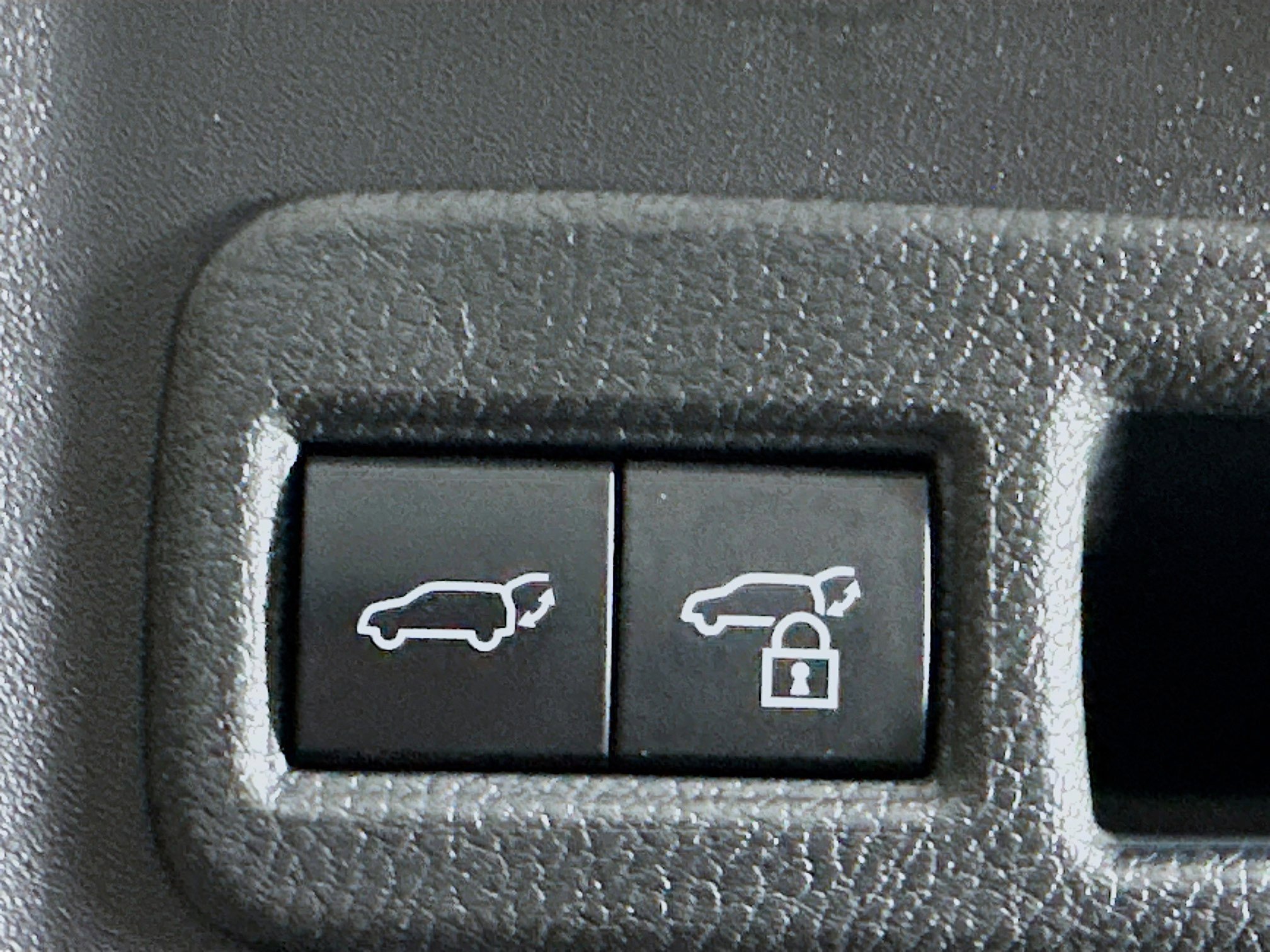 Used 2024 Toyota bZ4X FWD image 7