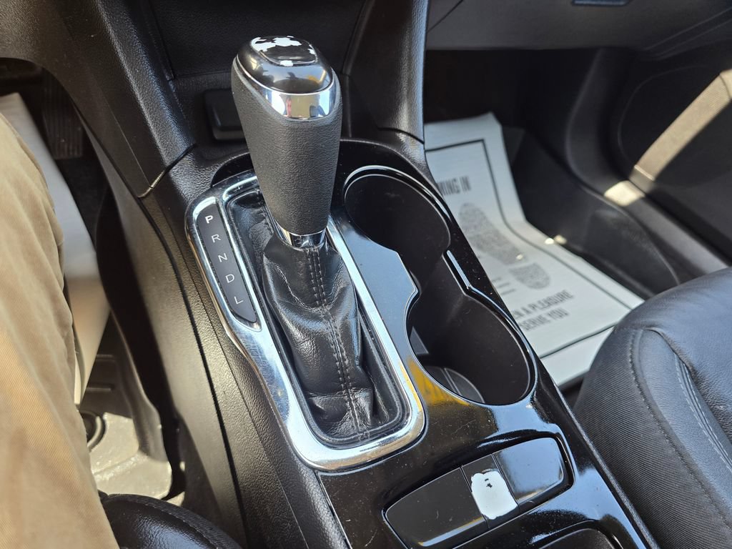 Used 2017 Chevrolet Cruze Premier FWD image 21