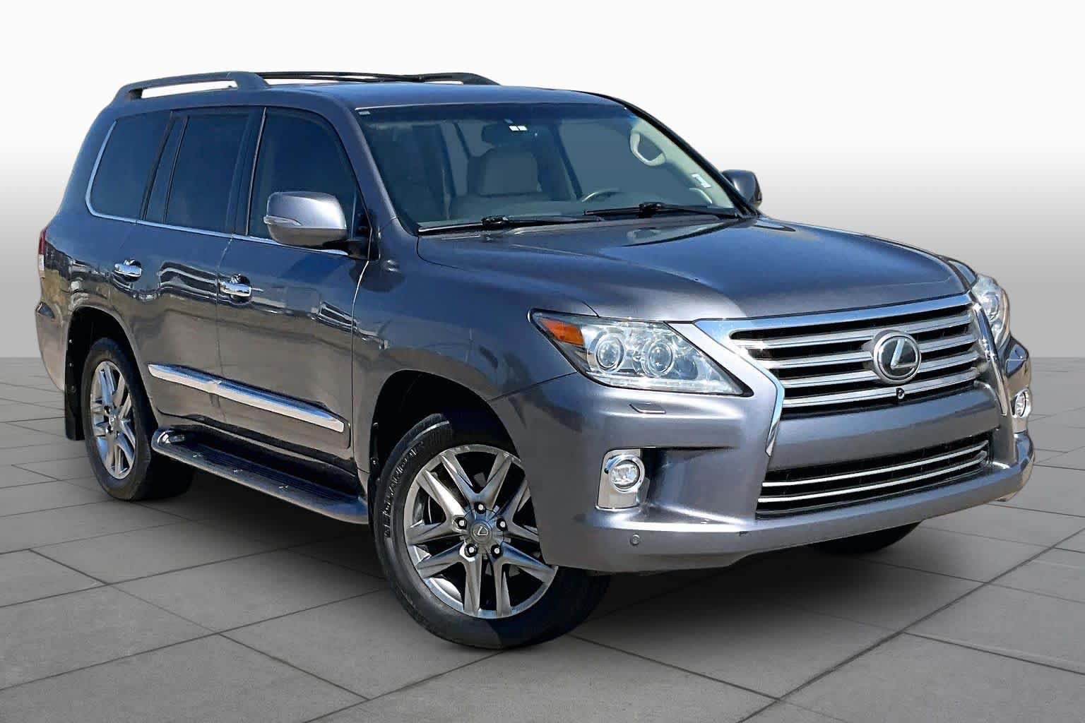 Used 2014 Lexus LX 570 4WD image 3