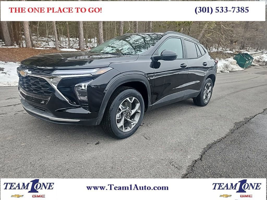 New 2026 Chevrolet Trax LT image 1