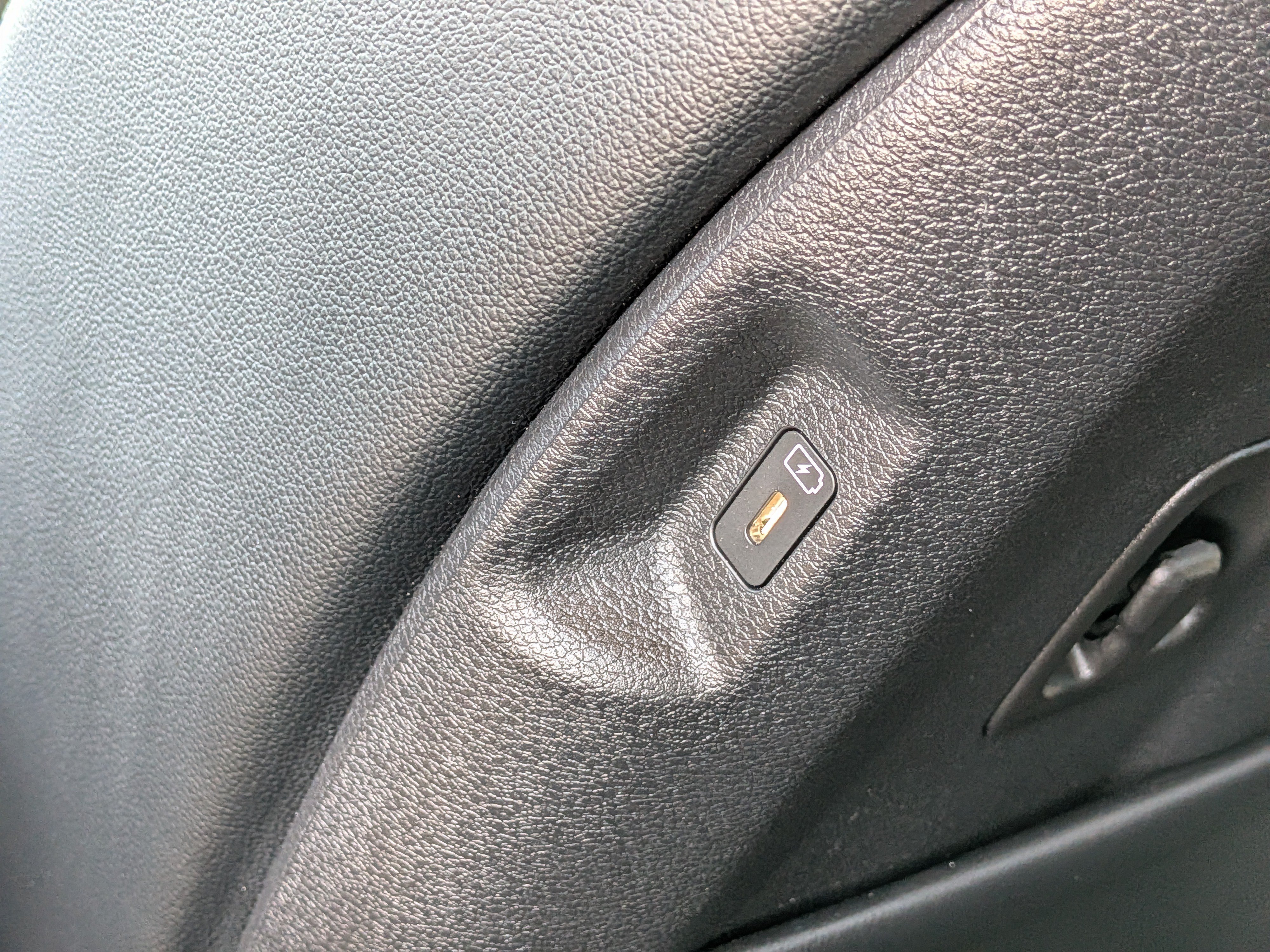 Used 2023 Kia Sportage EX FWD image 15