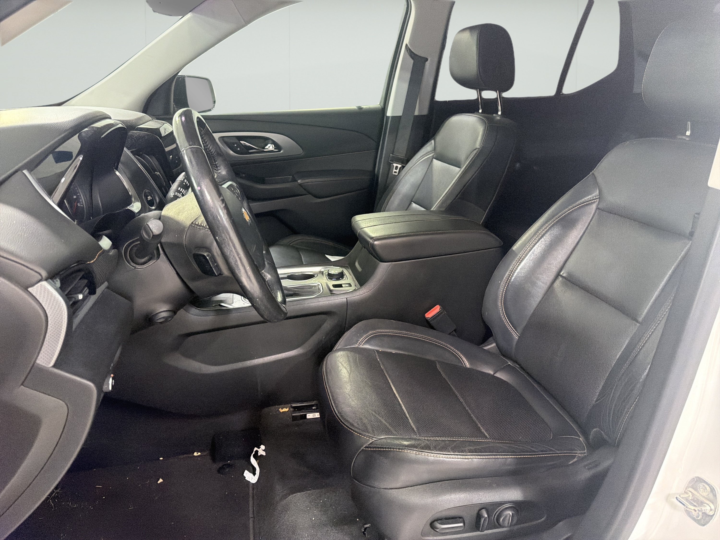 Used 2020 Chevrolet Traverse Premier w/ Redline Edition FWD image 8