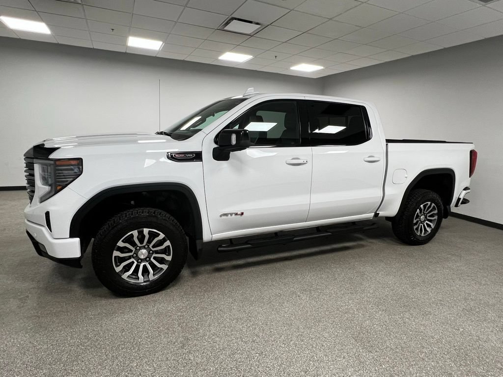 Used 2023 GMC Sierra 1500 AT4 w/ Technology Package AWD/4WD image 7