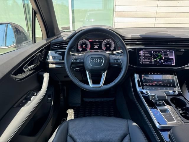 Certified 2025 Audi Q7 3.0T Premium Plus AWD/4WD image 12