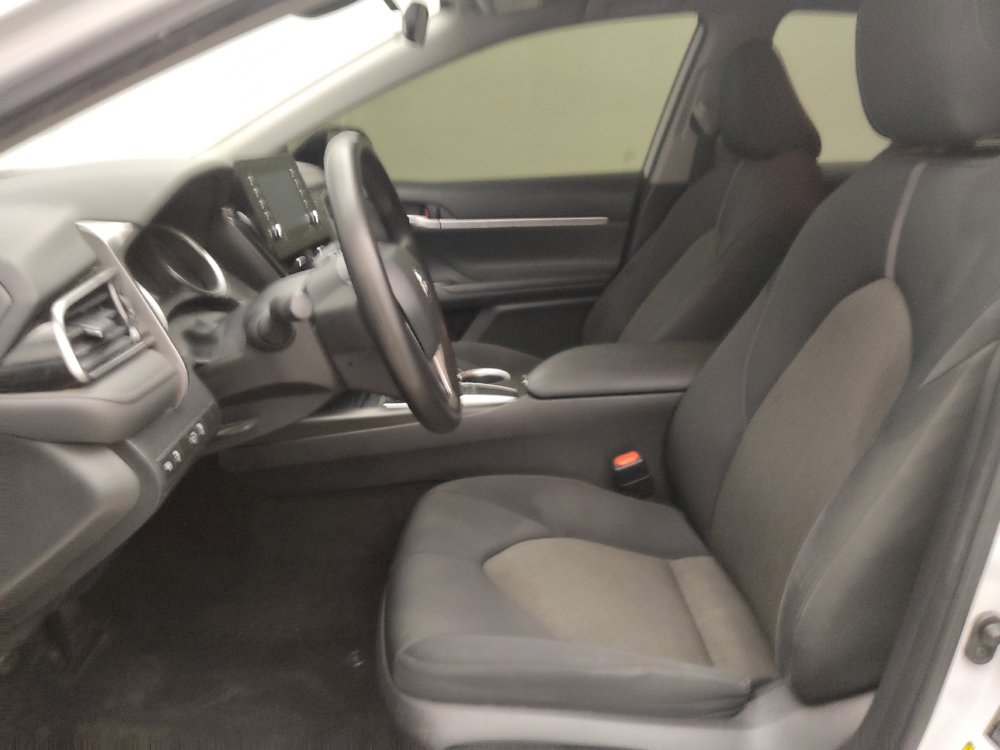 Used 2022 Toyota Camry LE image 17