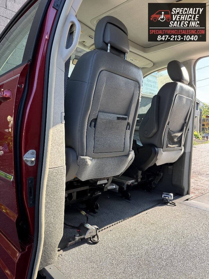 Used 2008 Dodge Grand Caravan SXT FWD image 18