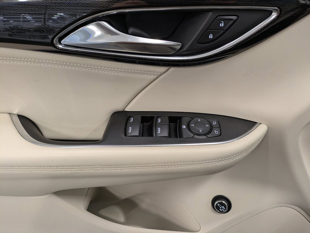 Used 2023 Buick Envision Preferred image 9