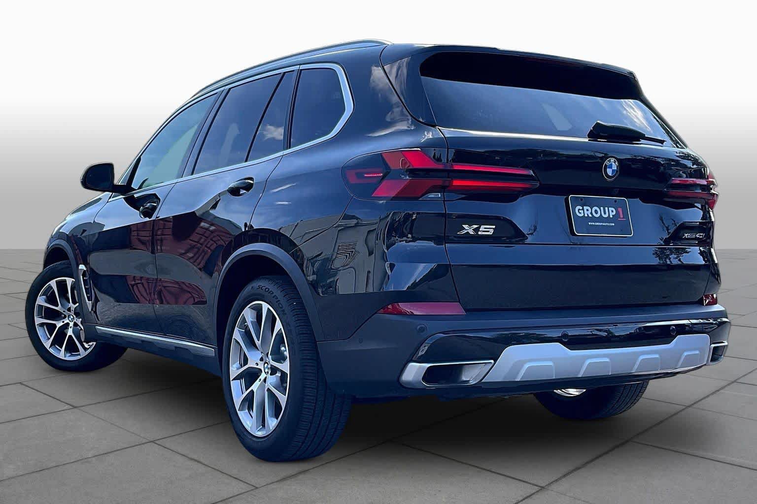 Used 2024 BMW X5 xDrive40i w/ Executive Package AWD/4WD image 11