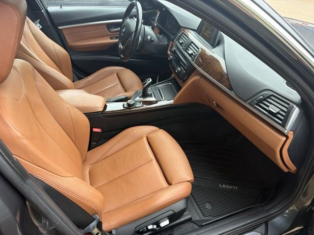 Used 2016 BMW 340i xDrive Sedan AWD/4WD image 25