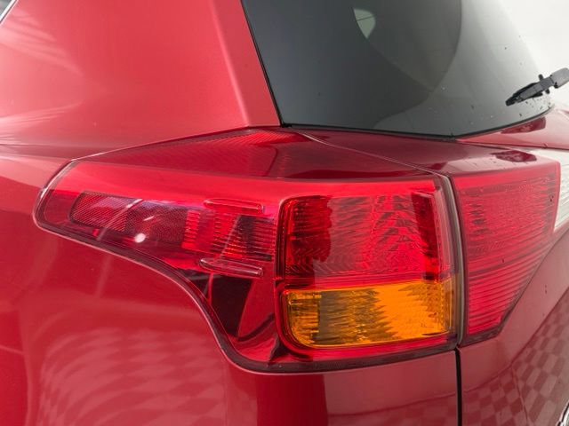 Used 2015 Toyota RAV4 Limited w/ Technology Package AWD/4WD image 13