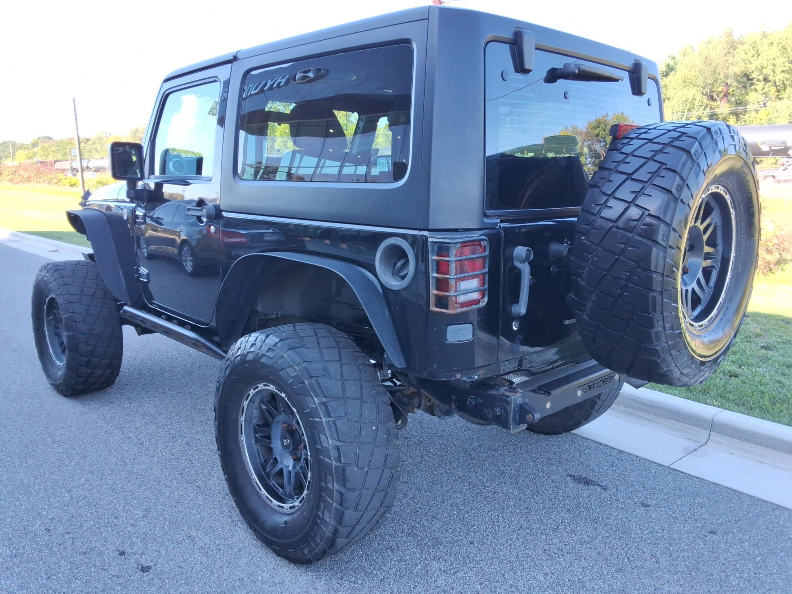 Used 2013 Jeep Wrangler Sport AWD/4WD image 11