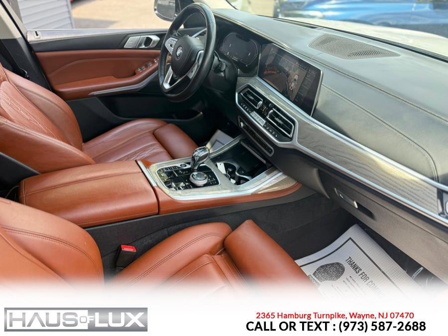 Used 2022 BMW X7 xDrive40i w/ Premium Package image 4