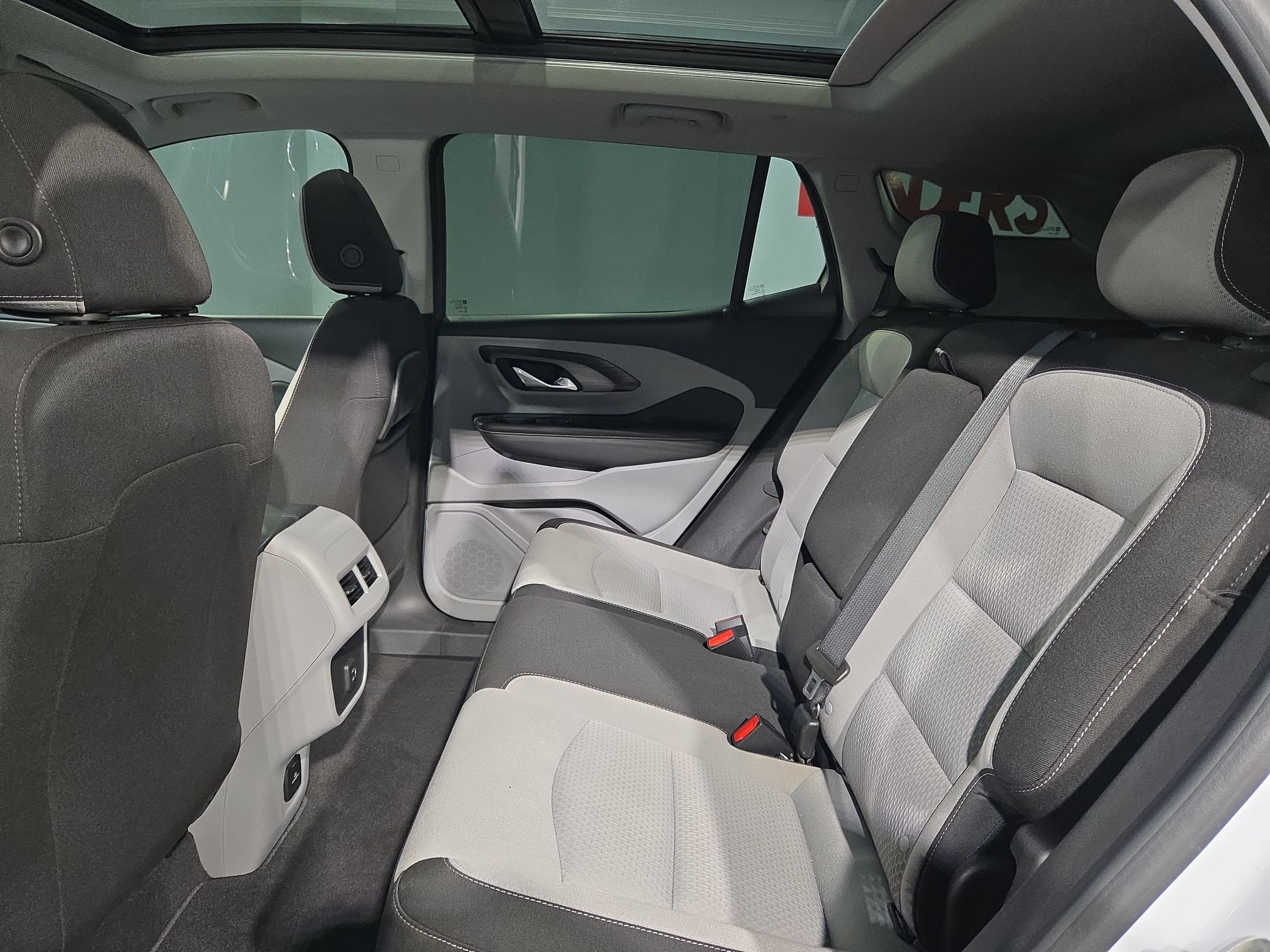Used 2022 GMC Terrain SLE w/ Driver Convenience Package FWD image 35